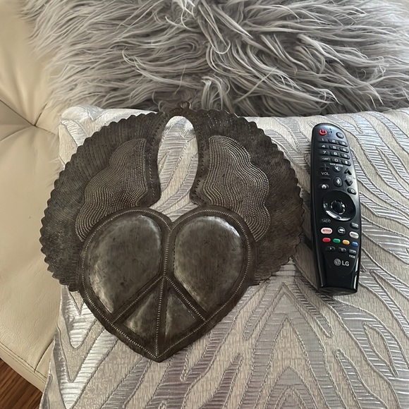 Signed Handmade Flying Heart Made from Steel Oil Drum! Perfect Valentine gift!!! - Picture 4 of 4